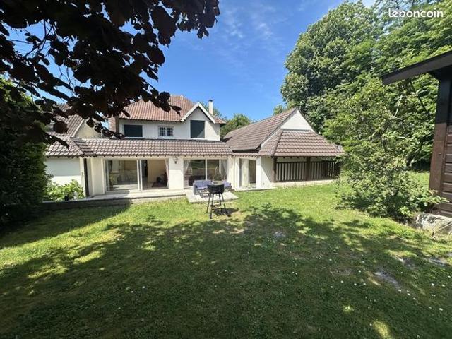 Maison 9 pièces 192 m²