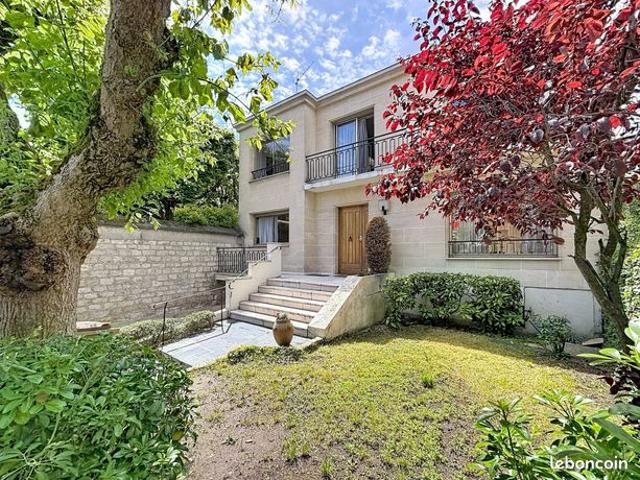 Maison 9 pièces 192 m²