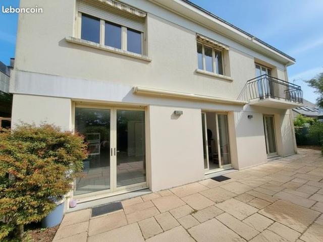Maison 9 pièces 192 m²