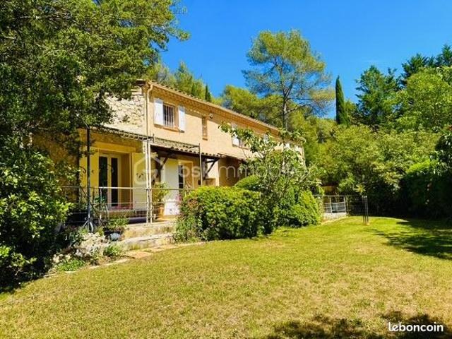 Maison 9 pièces 192 m²