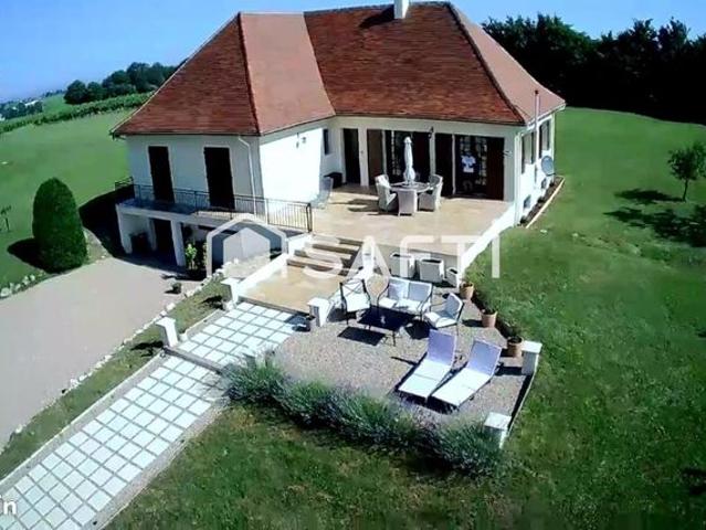 Maison 9 pièces 192 m²