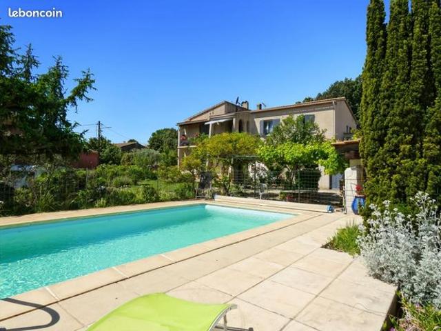 Maison 9 pièces 193 m²