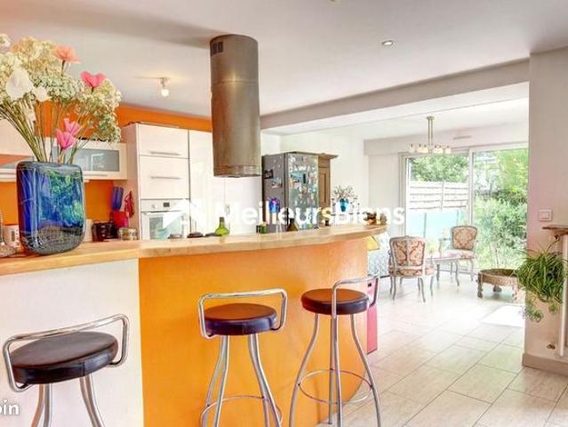 Maison 9 pièces 193 m²