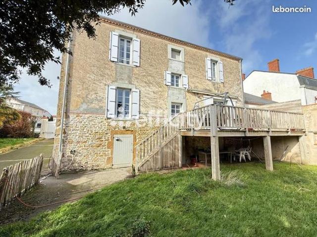 Maison 9 pièces 193 m²