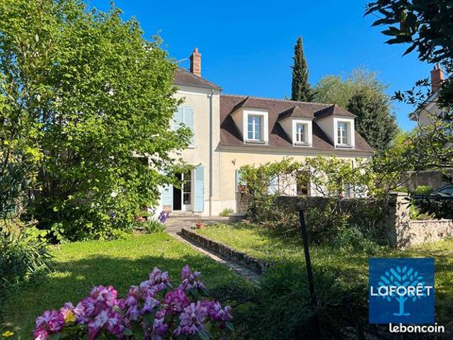 Maison 9 pièces 204 m²