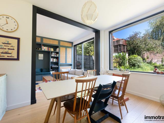 Maison 9 pièces 204 m²