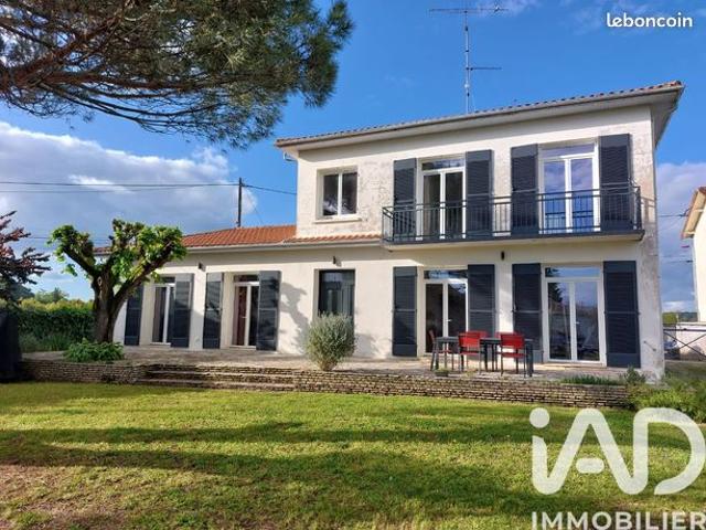Maison 9 pièces 204 m²