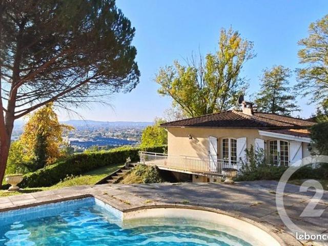 Maison 9 pièces 204 m²