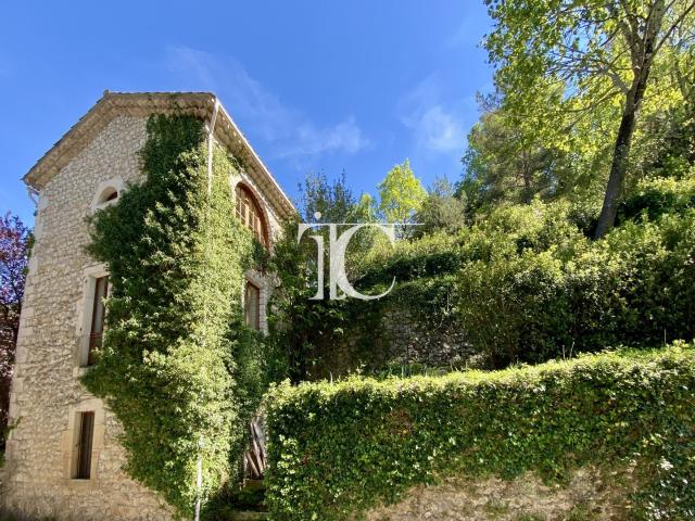 Maison 9 pièces 204 m²