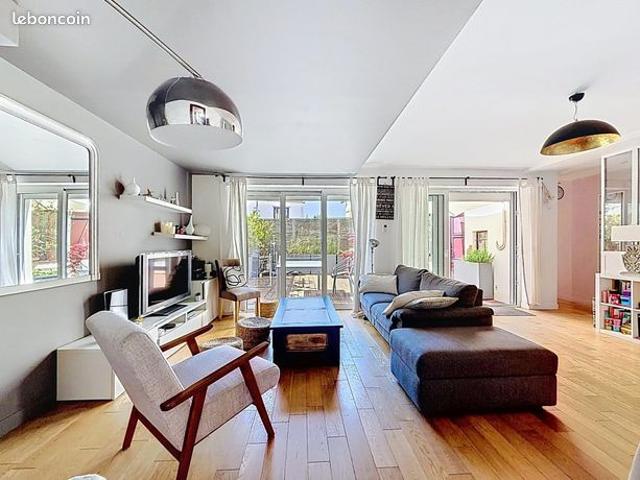 Maison 9 pièces 204 m²