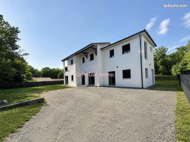 Maison 9 pièces 204 m²