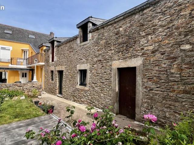 Maison 9 pièces 205 m²