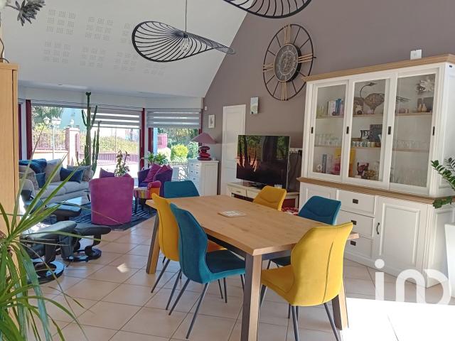 Maison 8 pièces 205 m²