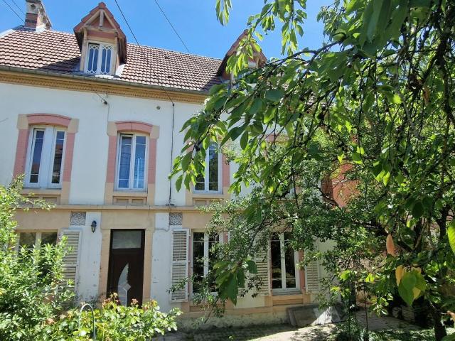 Maison 9 pièces 205 m²