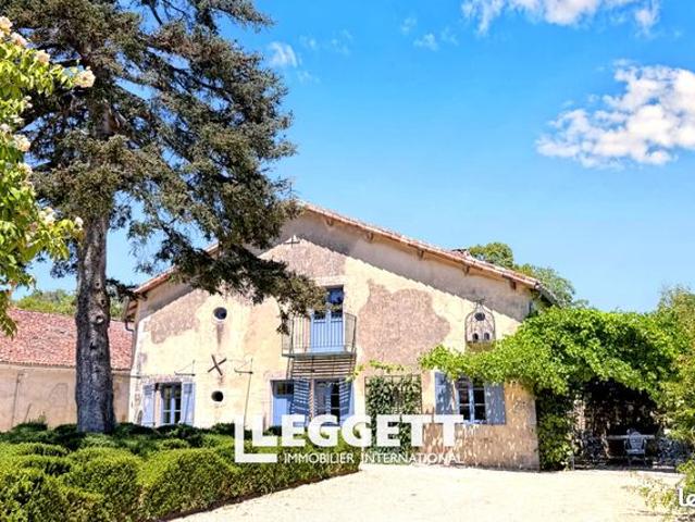 Maison 9 pièces 205 m²