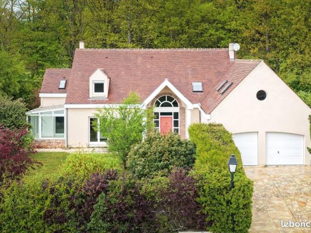 Maison 9 pièces 205 m²