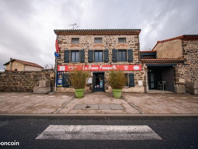 Maison 9 pièces 205 m²