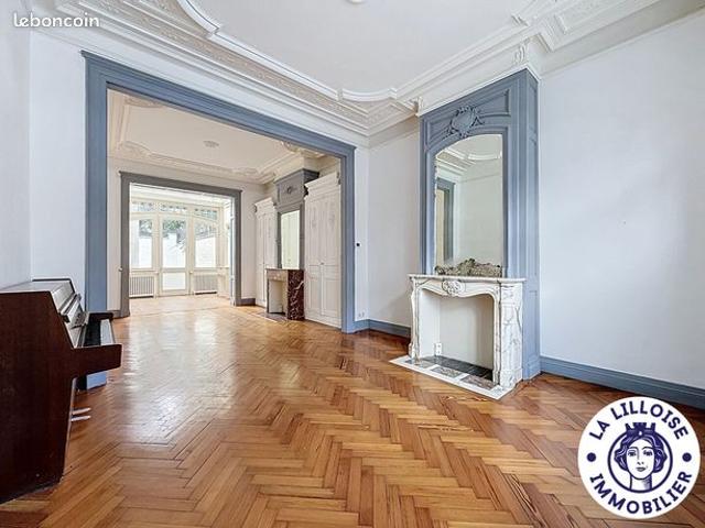 Maison 9 pièces 205 m²