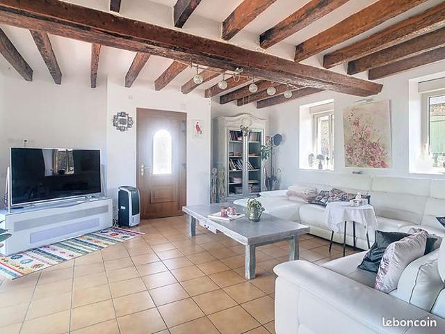 Maison 9 pièces 205 m²