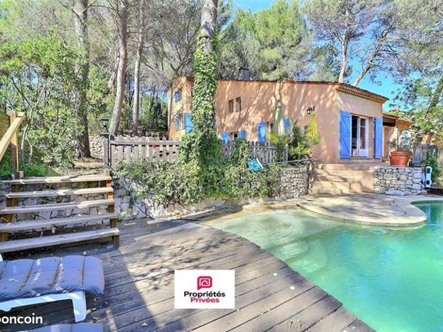 Maison 9 pièces 205 m²