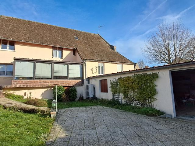 Maison 9 pièces 205 m²