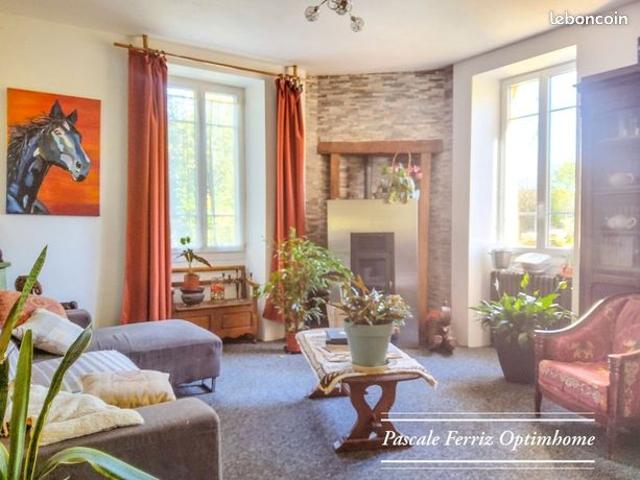 Maison 9 pièces 205 m²