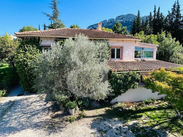 Maison 9 pièces 205 m²