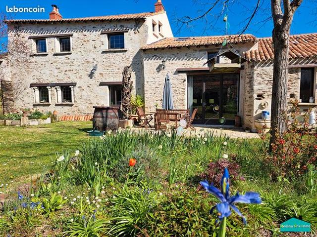Maison 9 pièces 206 m²