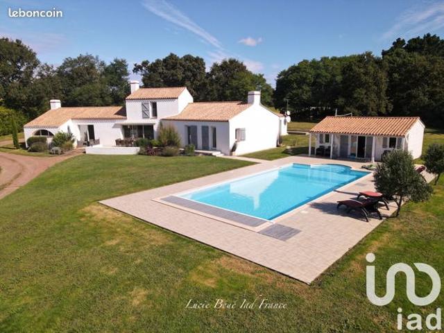 Maison 9 pièces 206 m²