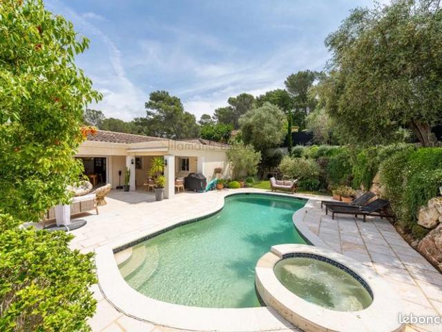 Maison 9 pièces 206 m²