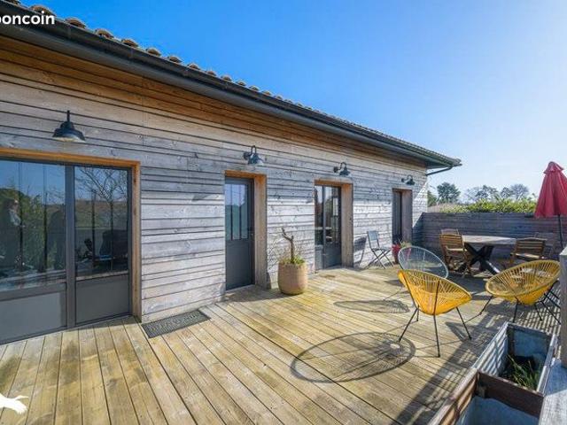 Maison 9 pièces 206 m²