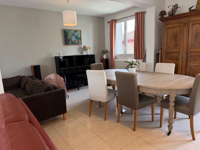 Maison 9 pièces 207 m²