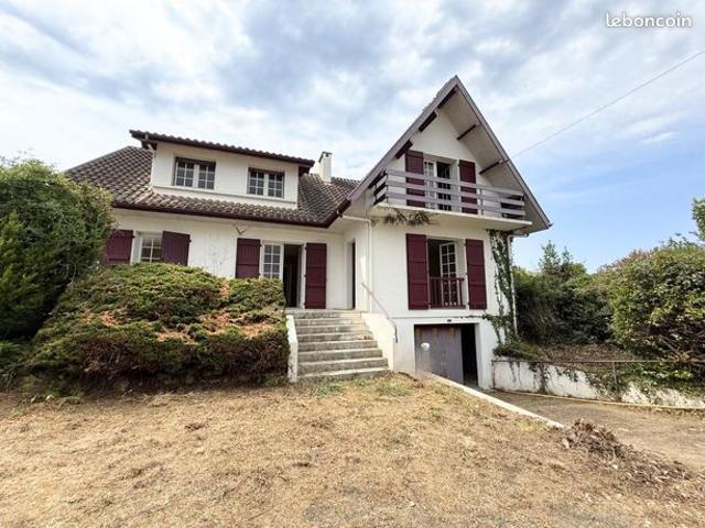 Maison 9 pièces 207 m²