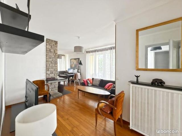 Maison 9 pièces 207 m²