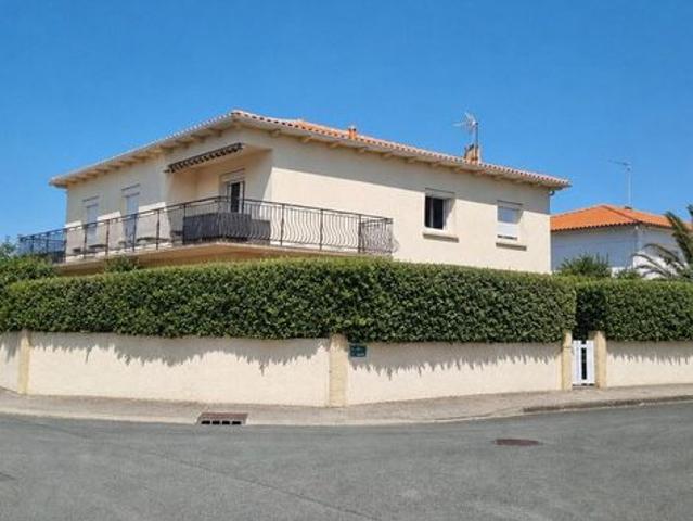 Maison 9 pièces 207 m²