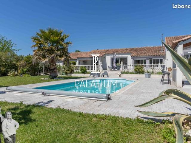 Maison 9 pièces 207 m²