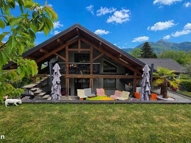 Maison 9 pièces 208 m²