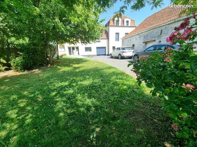 Maison 9 pièces 208 m²