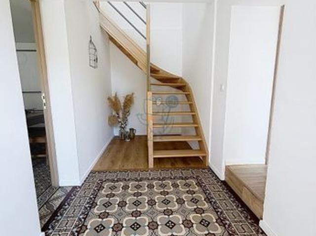Maison 9 pièces 208 m²