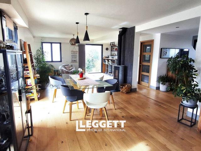 Maison 9 pièces 208 m²