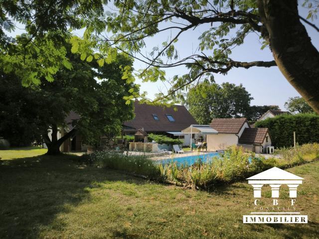 Maison 9 pièces 208 m²