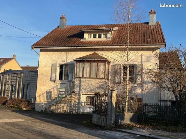 Maison 9 pièces 208 m²
