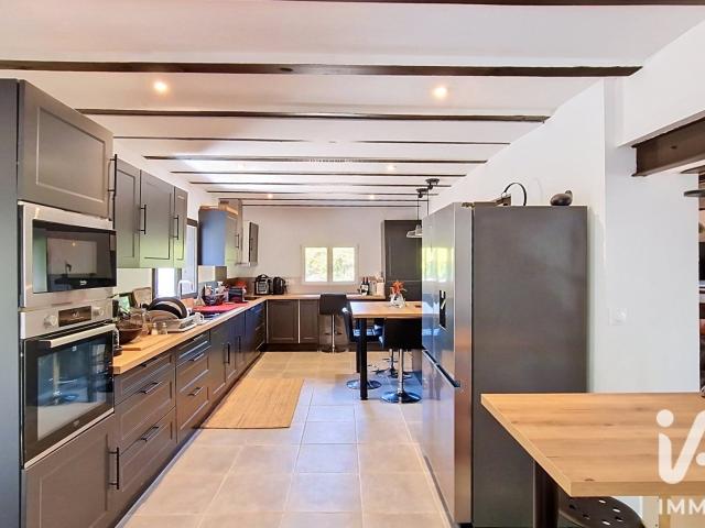 Maison 9 pièces 209 m²