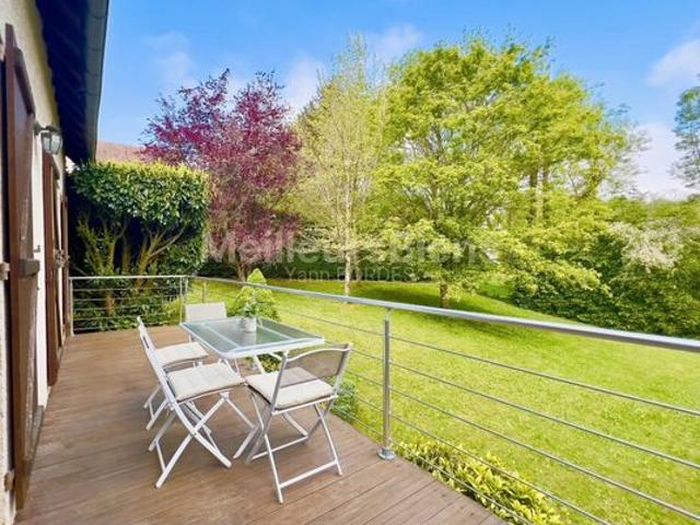 Maison 9 pièces 209 m²