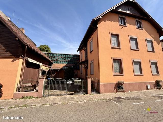 Maison 9 pièces 209 m²