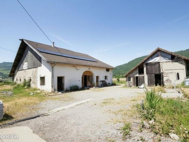 Maison 9 pièces 209 m²