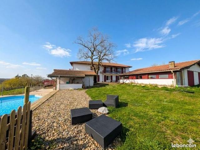Maison 9 pièces 209 m²