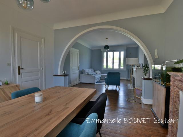Maison 9 pièces 209 m²