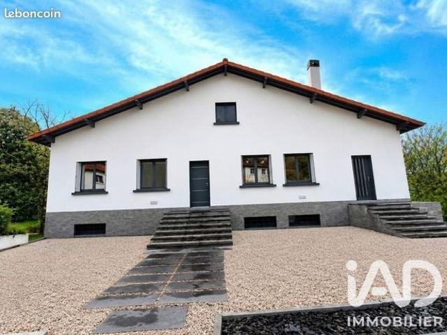 Maison 9 pièces 209 m²