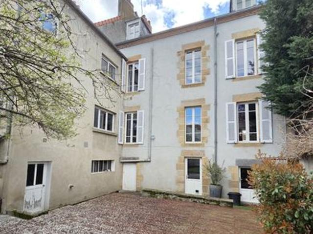 Maison 9 pièces 209 m²